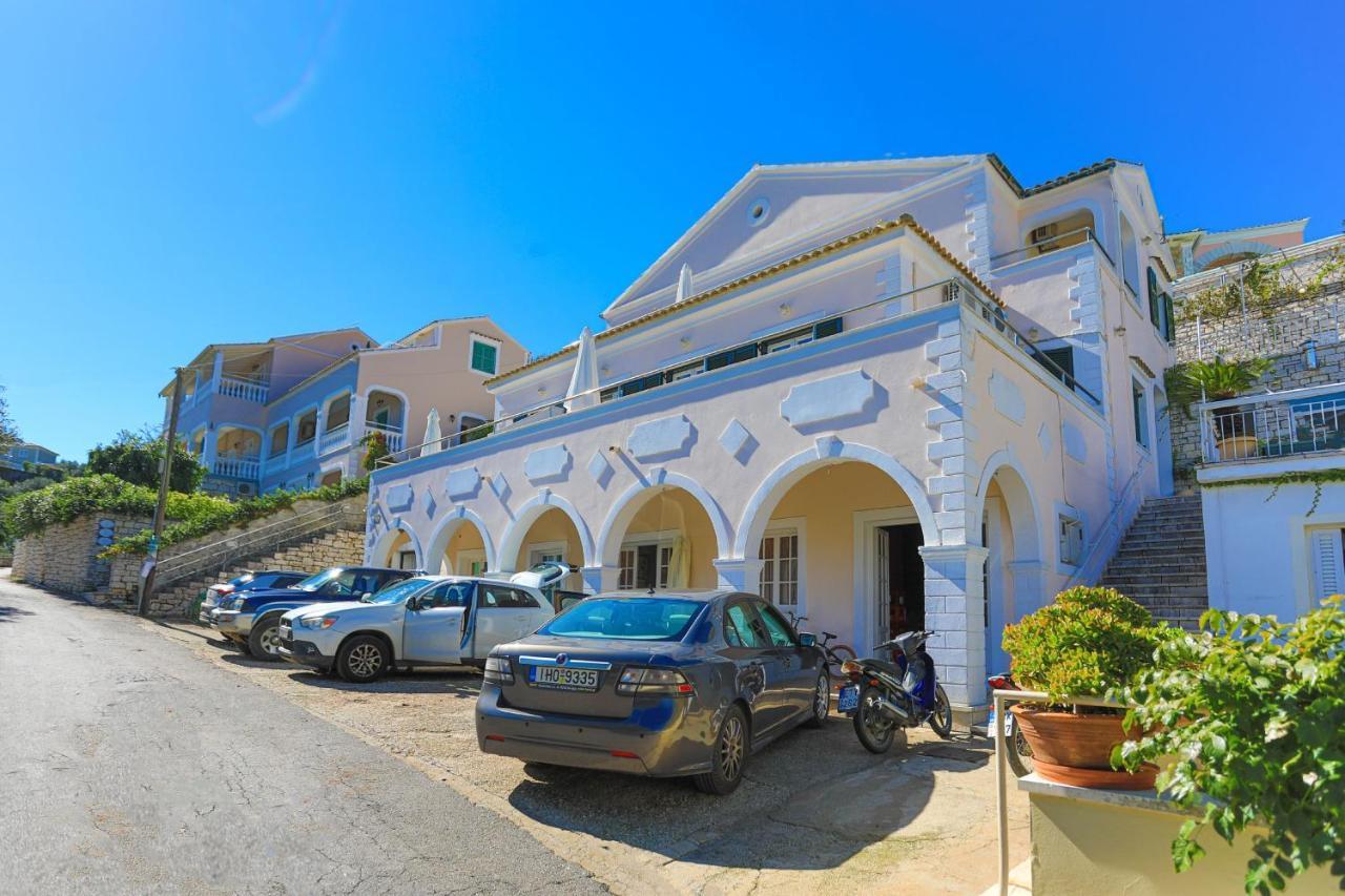 Theophilos Dio Agios Stefanos  Exteriör bild